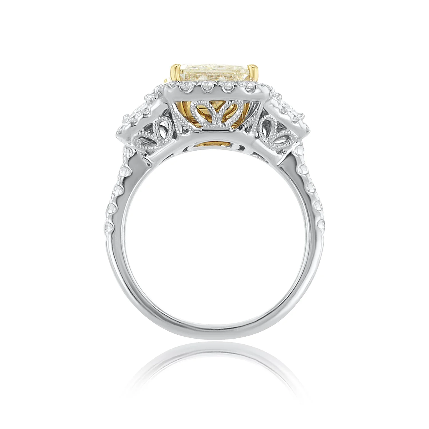 4.00 Carats Fancy Yellow Radiant Natural Diamond Ring - Image 3