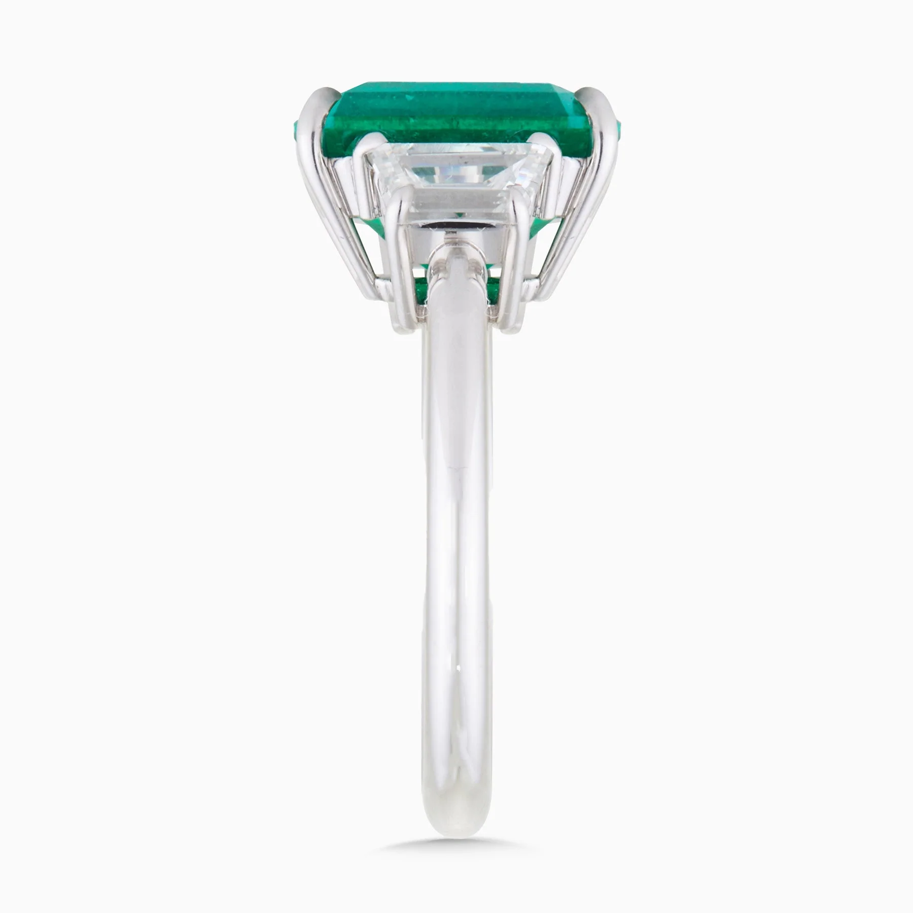 5.72 Carats Natural Diamond and Emerald Ring - Image 3