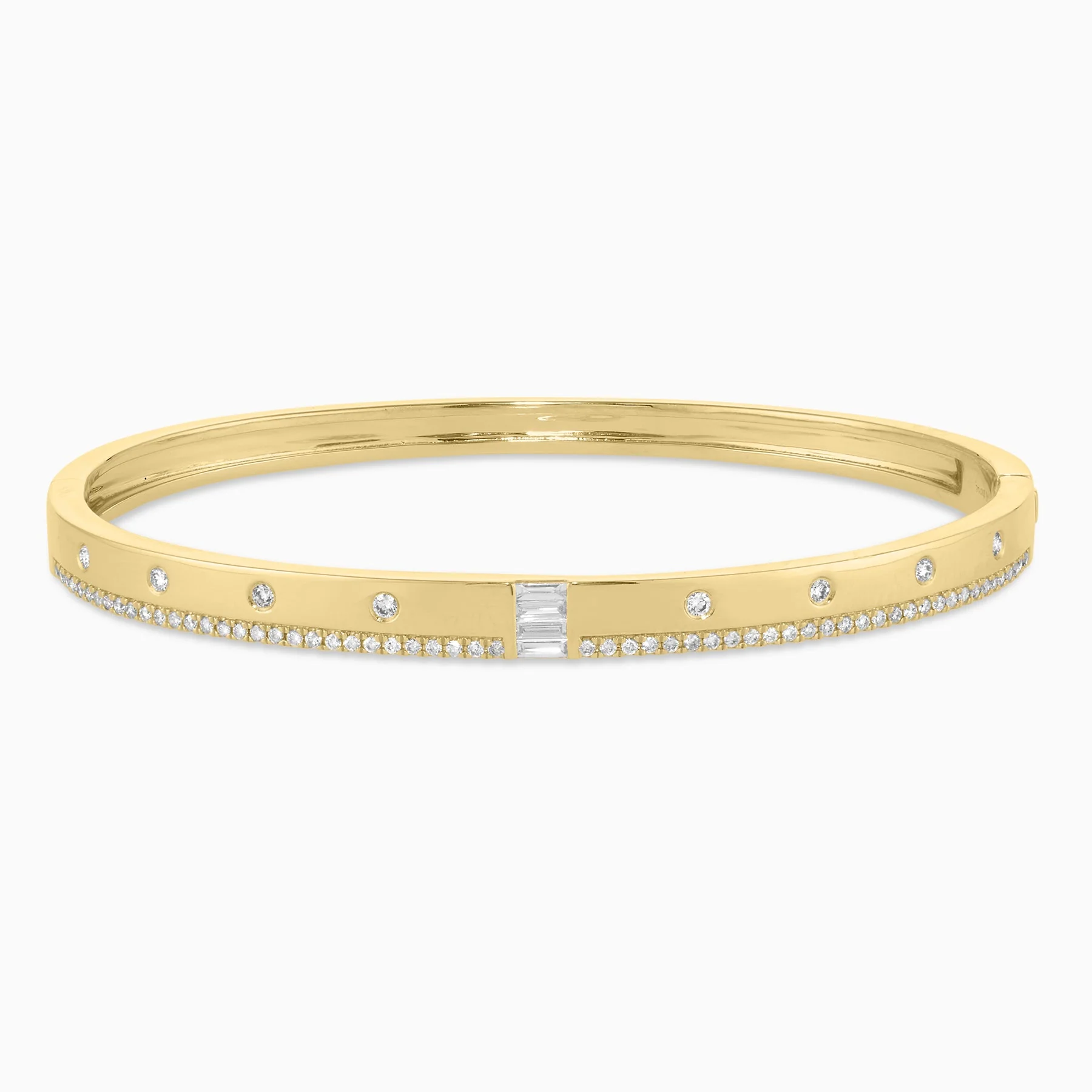 .67 Carats Natural Diamond Fashion Bangle
