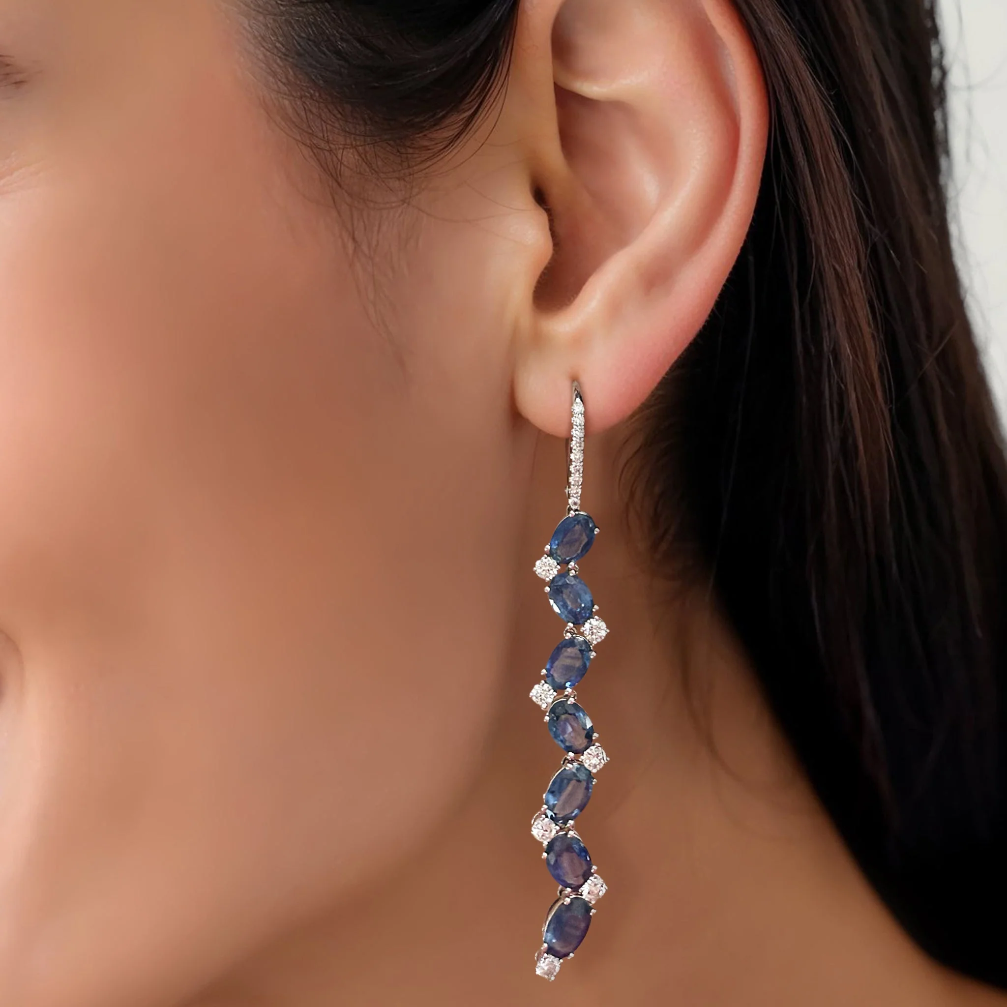 13.92 Carats Natural Diamond and Blue Sapphire Dangle Earrings - Image 2